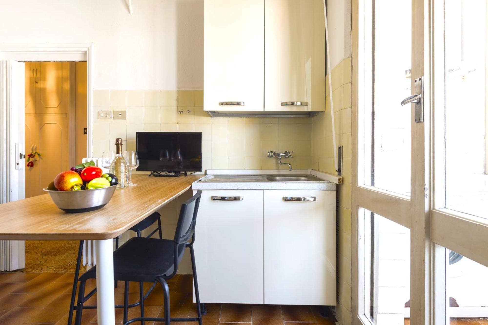 Hostly-Ai Due Passi Apartment Pisa Exterior photo